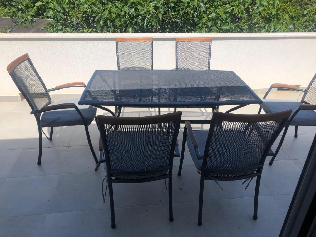 Apartman Dz Привлака Екстериор снимка